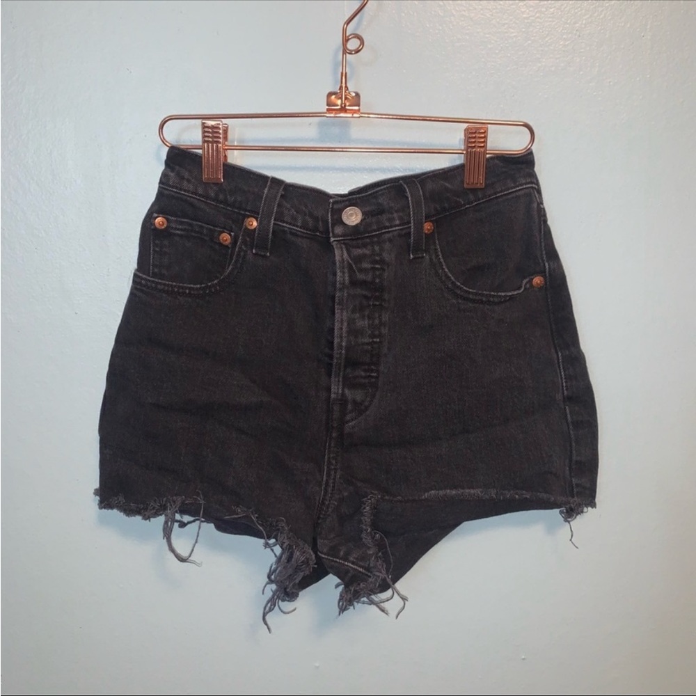 Levi’s RIBCAGE SHORTS 26